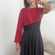 Cargar imagen en el visor de la galería, Capa Gasa Rojo