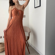 Cargar imagen en el visor de la galería, Vestido Maria Plisado Terracota