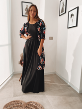 Cargar imagen en el visor de la galería, Tapado Flores Azul