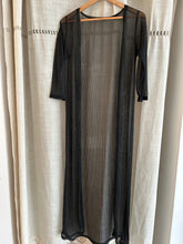 Cargar imagen en el visor de la galería, Kimono Plisado Negro
