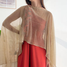 Cargar imagen en el visor de la galería, Capa Plisada Dorada
