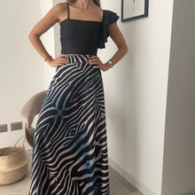 Cargar imagen en el visor de la galería, Maxifalda Zebra Azul
