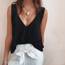 Cargar imagen en el visor de la galería, Blusa Amalia Negra
