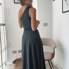 Cargar imagen en el visor de la galería, Vestido Valentina Negro
