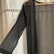 Cargar imagen en el visor de la galería, Kimono Plisado Negro
