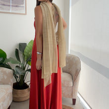 Cargar imagen en el visor de la galería, Capa Plisada Dorada
