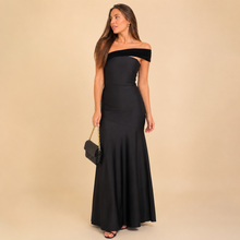 Cargar imagen en el visor de la galería, Vestido Noah Negro

