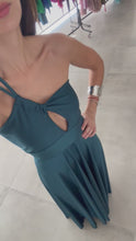 Cargar y reproducir el video en el visor de la galería, Vestido Maria Verde Petroleo
