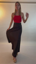 Cargar y reproducir el video en el visor de la galería, Maxifalda Negra
