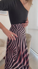 Cargar y reproducir el video en el visor de la galería, Maxifalda Zebra Red
